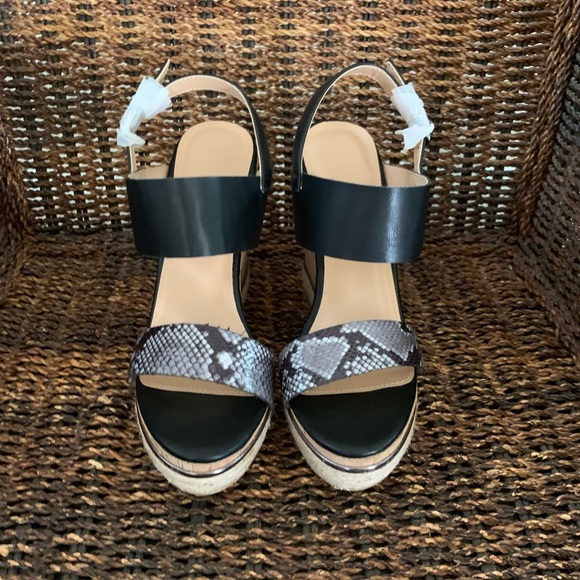 Shoes - NEW NEVER WORN BLACK/SNAKESKIN WEDGES